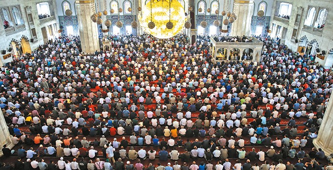 Yurt genelinde Berat Kandili idrak edildi