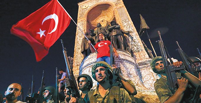 Almanya skandalda ısrarlı: 414 subaya da iltica hakkı tanınır