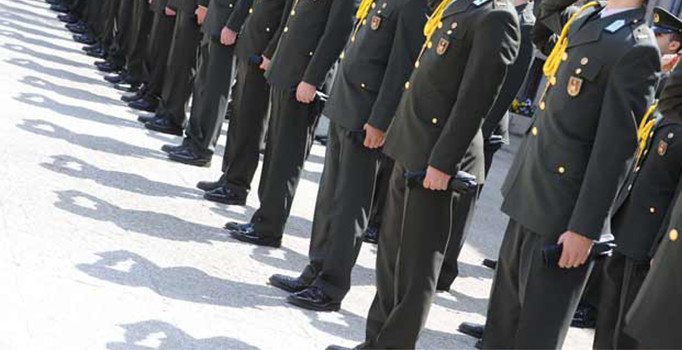 FETÖ'nün 'ümitçi'leri  Kara Kuvvetleri'ne sızmaya çalıştı