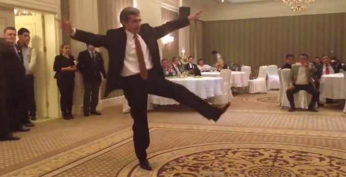 Şehit başsavcı Alper’in zeybek oynadığı görüntüleri ortaya çıktı