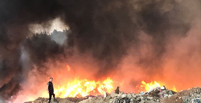 Manisa şehir çöplüğünde yangın