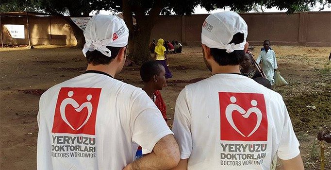 Yeryüzü Doktorları Uganda'nın yarasını saracak