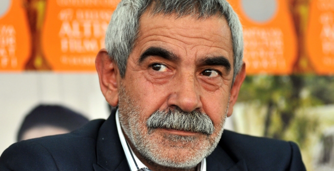 Eşkıya Dünyaya Hükümdar 
Olmaz'ın 'Şahin Ağa'sından
örnek davranış