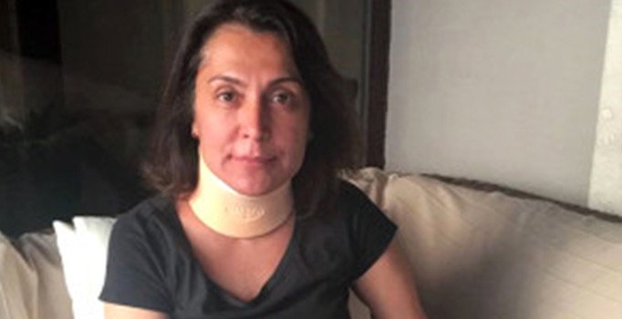 Ünlü oyuncu Asuman Dabak trafik kazası geçirdi