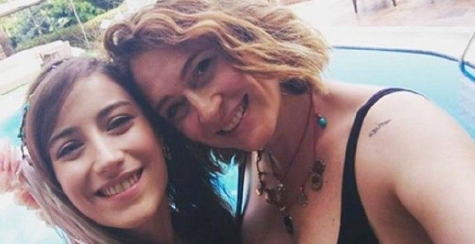 Oyuncu Ceyda Düvenci Türkiye'ye veda etti