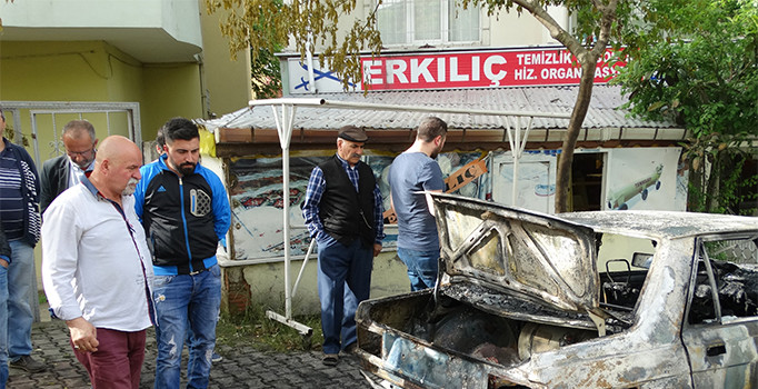 Balkondan atılan tüp bomba gibi patladı | Kocaeli haberleri