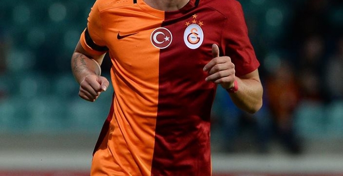 Galatasaray Panthrakikos'u Sabri Sarıoğlu'nun golüyle mağlup etti