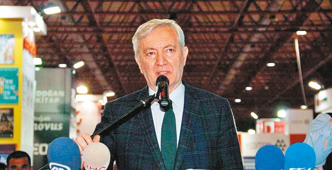 Yeni nesilde iyi romancılar var