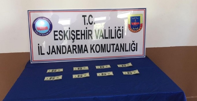 Eskişehir'de sahte dolar operasyonu: 4 gözaltı