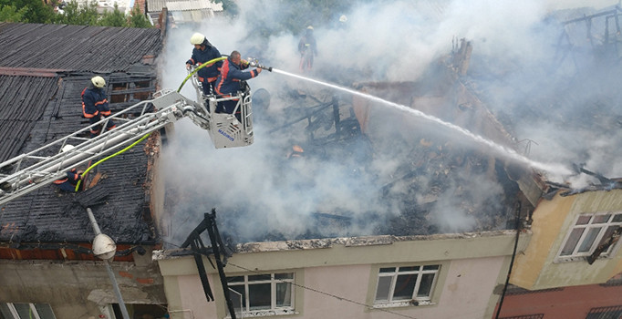 Sefaköy’de engelli çocuk son anda kurtarıldı | Video