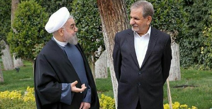 İran'da seçim yarışı kızıştı: Bir aday daha seçimlerden çekildi