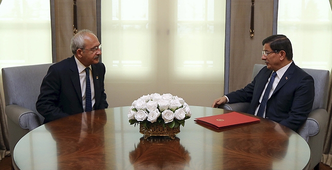 Çankaya Köşkü'ndeki Davutoğlu-Kılıçdaroğlu görüşmesi sona erdi