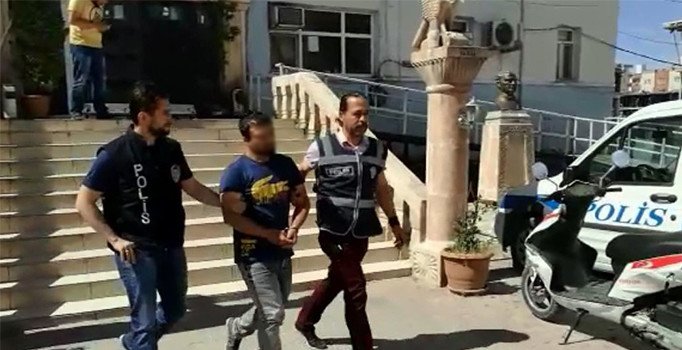 PKK şüphelisinin evinden FETÖ kitapları çıktı | Mardin haberleri