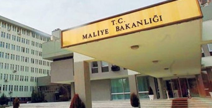 FETÖ'nün darbe girişimi ardında Maliye Bakanlığında 1500 kişi tasfiye edildi