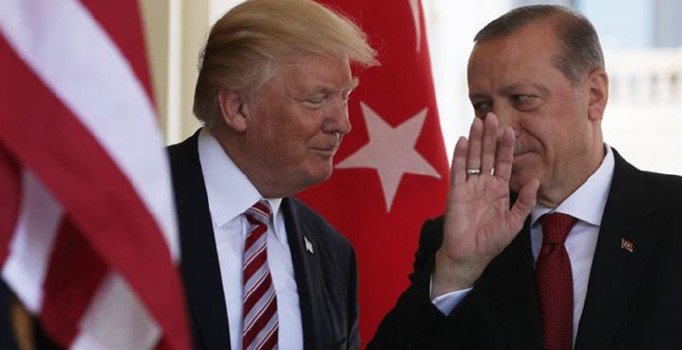 Erdoğan: ABD'ye 'YPG saldırırsa kimseye sormadan vururuz' dedik