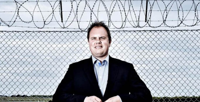 Danimarka'da oturma izni almak için din değiştiriyorlar