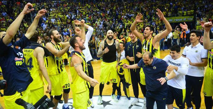 Yunan basını Fenerbahçe'yi konuşuyor