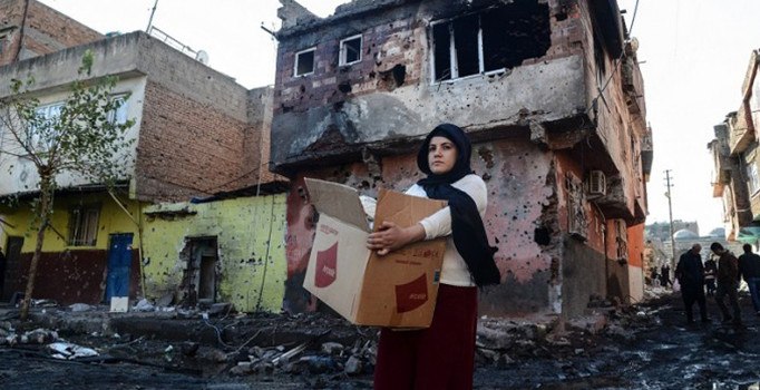 Terör mağdurlarının yüzü yeni konutlarla gülecek