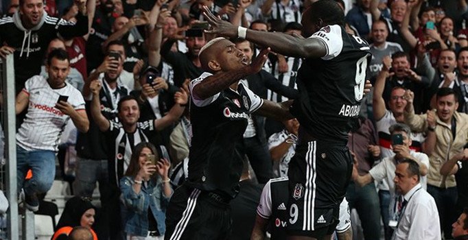 Beşiktaş'tan 4 golle 3. yıldız provası