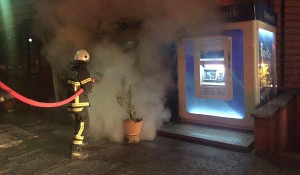 Kocaeli'de 2 ATM kundaklandı
