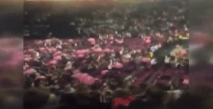 İngiltere Manchester Arena'daki patlama anı kamerada | Video izle