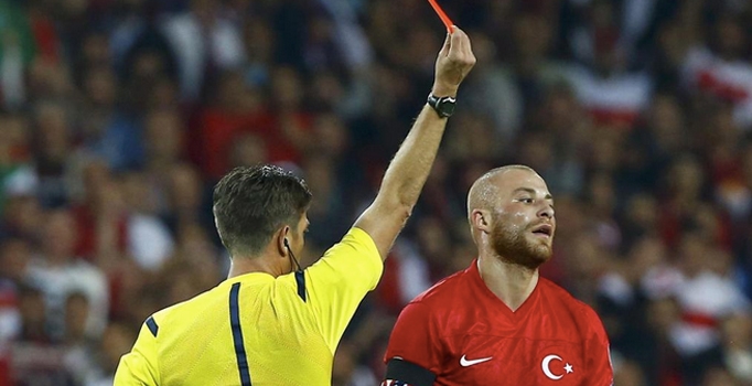 Gökhan Töre kaç maç ceza alacak?