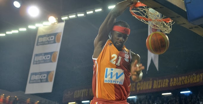Pops Mensah-Bonsu basketbol kariyerine son verdi