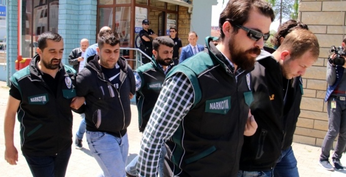 Düzce'de uyuşturucu operasyonu: 80 kilo bonzai ele geçirildi