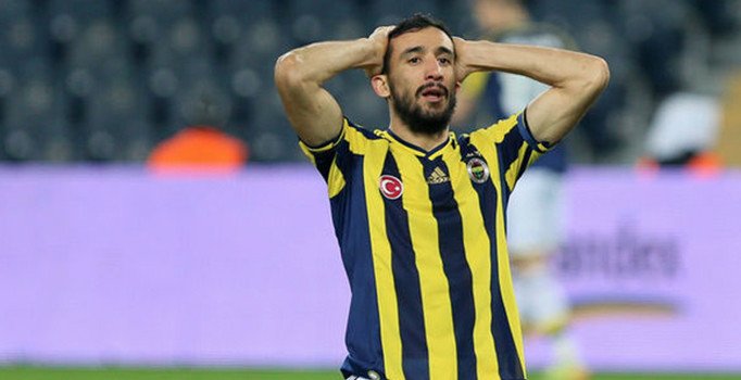 Fenerbahçe'de Mehmet Topal sakatlandı