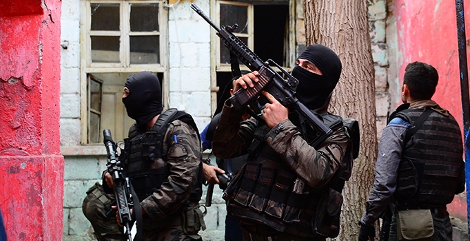 Güvenlik güçleri son yüz gündeki operasyonlarda bin 925 teröristi öldürdü