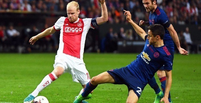 Manchester United'ın zaferi İngiliz basınında