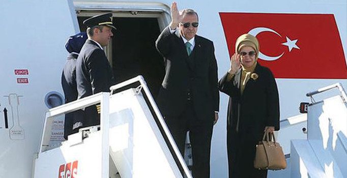 Erdoğan'ı Brüksel'de Yattara karşıladı
