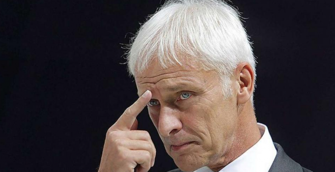 Almanya bütün Volkswagen araçları geri çağırıyor