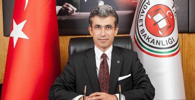 Başsavcı Alper'e vefa klibi