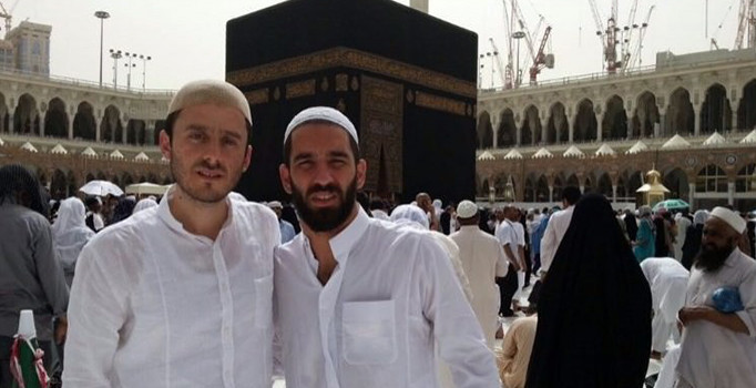 Arda Turan sosyal medyada yapılan yorumlar karşısında çılgına döndü