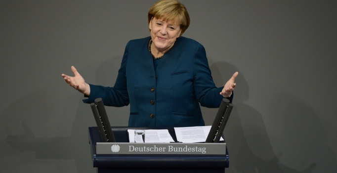 Merkel: Mülteci krizini Türkiye olmadan çözemeyiz