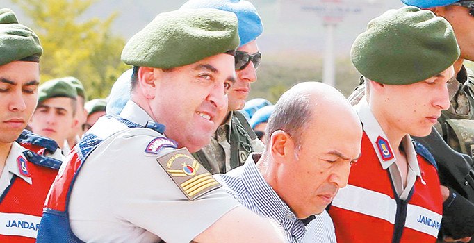 Sadece 2 helikopterden 3 bin mermiyle katliam