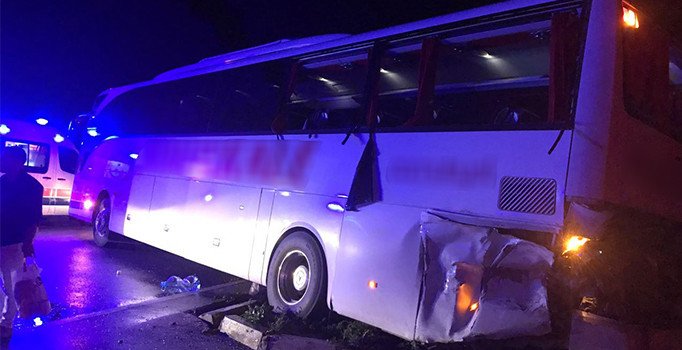 Yolcu otobüsleri çarpıştı: 40 yaralı