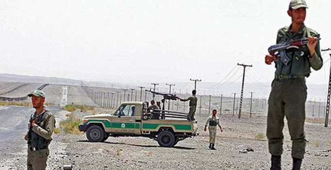 İran'dan Pakistan'a havan mermisi