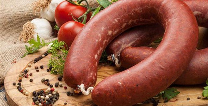 Sahurda sucuk ve zeytin tüketmek susuzluğa neden oluyor