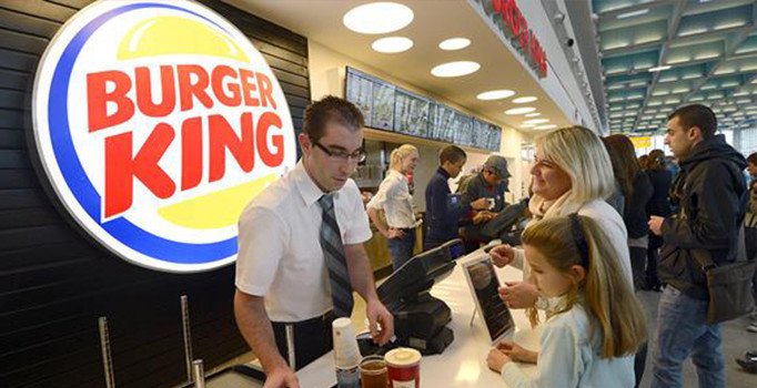 Kral kim diye sordu, gerçek kral kızdı