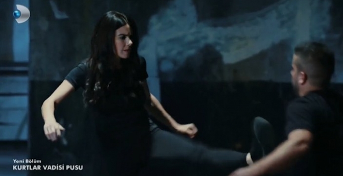 Kurtlar Vadisi'nde Defne Samyeli rüzgarı: 15 kişiyi fena benzetti