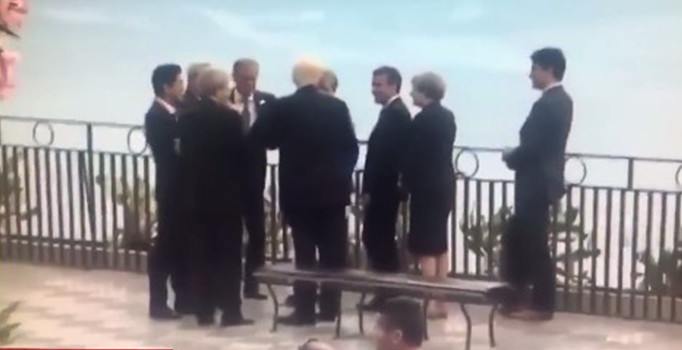 G7 zirvesinde liderler Kanada Başbakanını arasına almadı