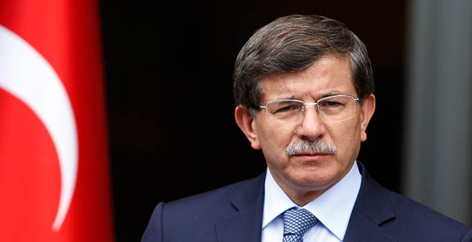 Davutoğlu'ndan muhalefete: Şantaja boyun eğmem!