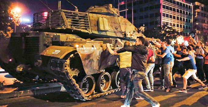 15 Temmuz’u ihbar eden binbaşının yüzü değişecekti kadrosu değişti