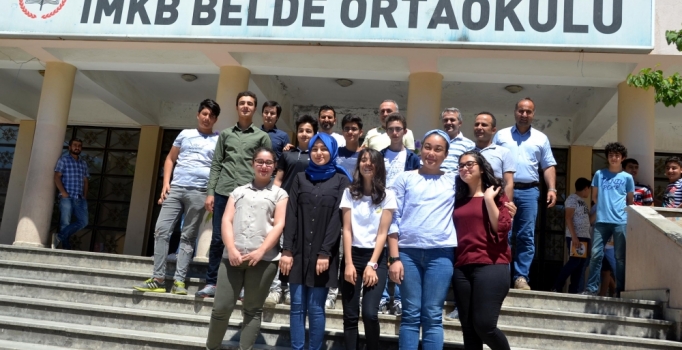 Batman'da aynı okuldan 16 öğrenci TEOG birincisi oldu