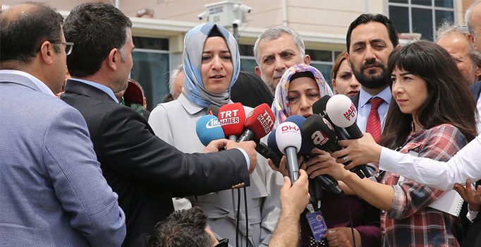 Bakan Fatma Betül Sayan Kaya: Silivri'de tiyatro oynanıyor