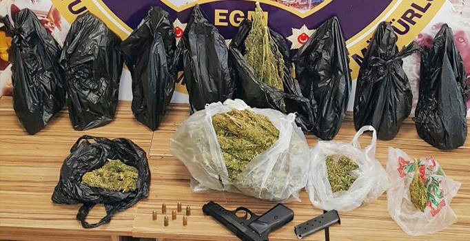 Antalya'da 2 ayrı uyuşturucu operasyonu