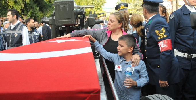 Astsubay Topsakaloğlu Eskişehir'de son yolculuğuna uğurlandı