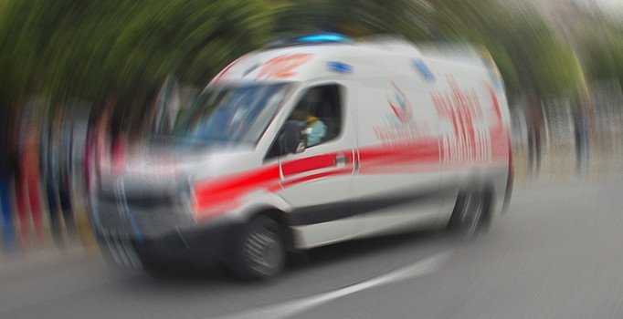 Akseki'de yolcu otobüsü devrildi